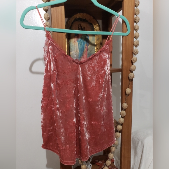 Kimchi Blue crushed velvet lingerie tank. New with tag. - Picture 2 of 10